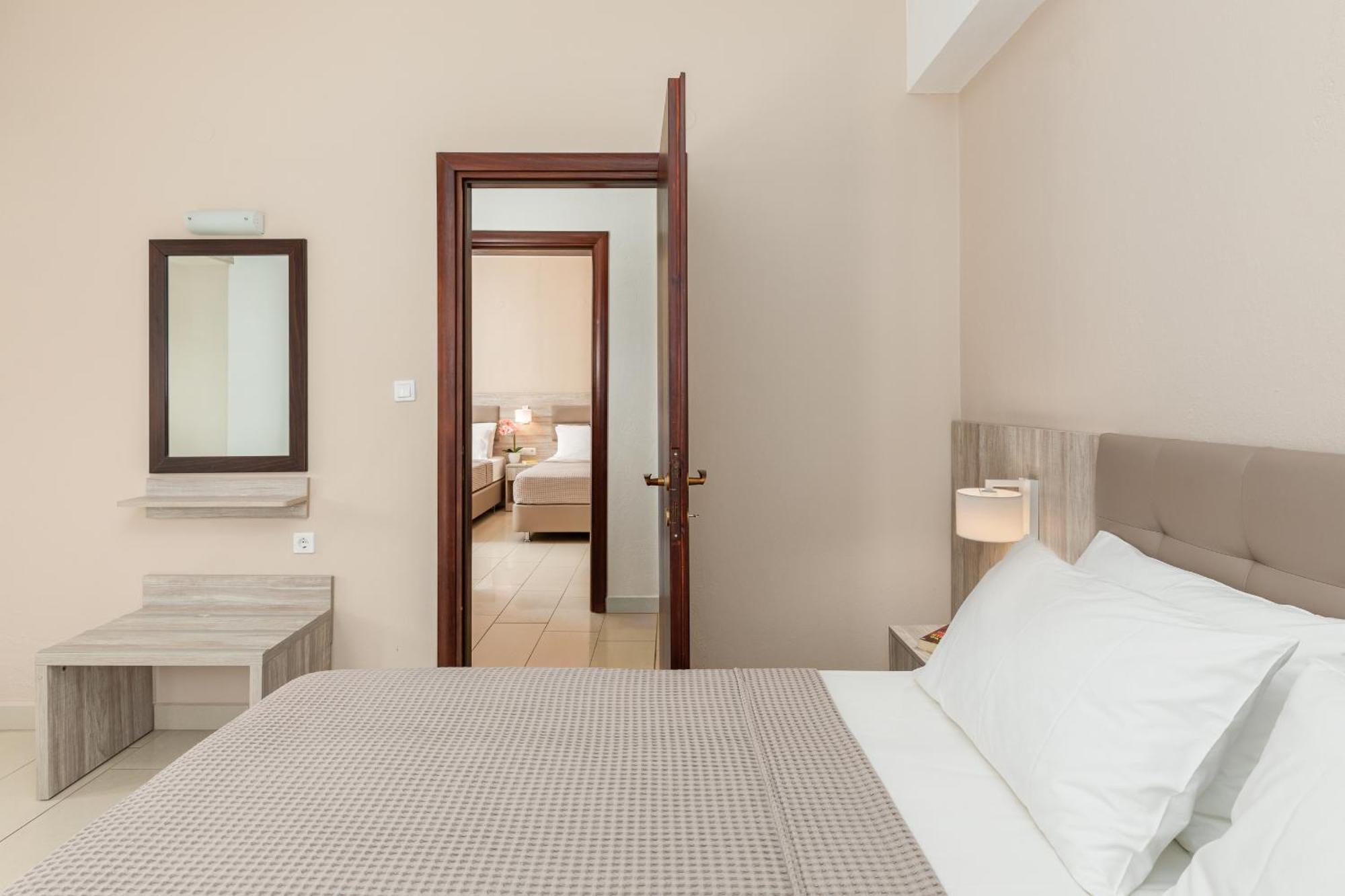 Hotel Grekas Néi Póri Kültér fotó