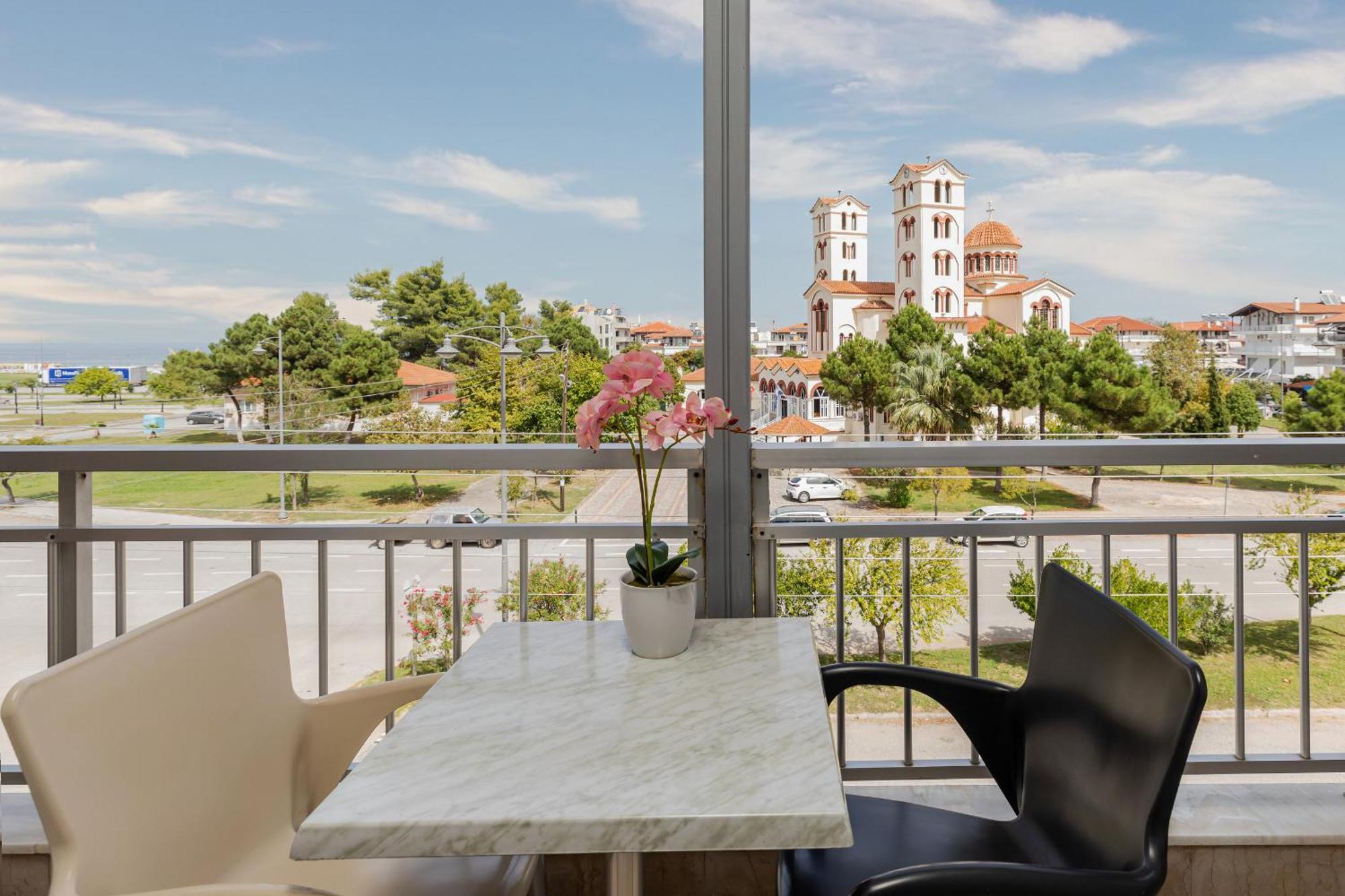 Hotel Grekas Néi Póri Kültér fotó