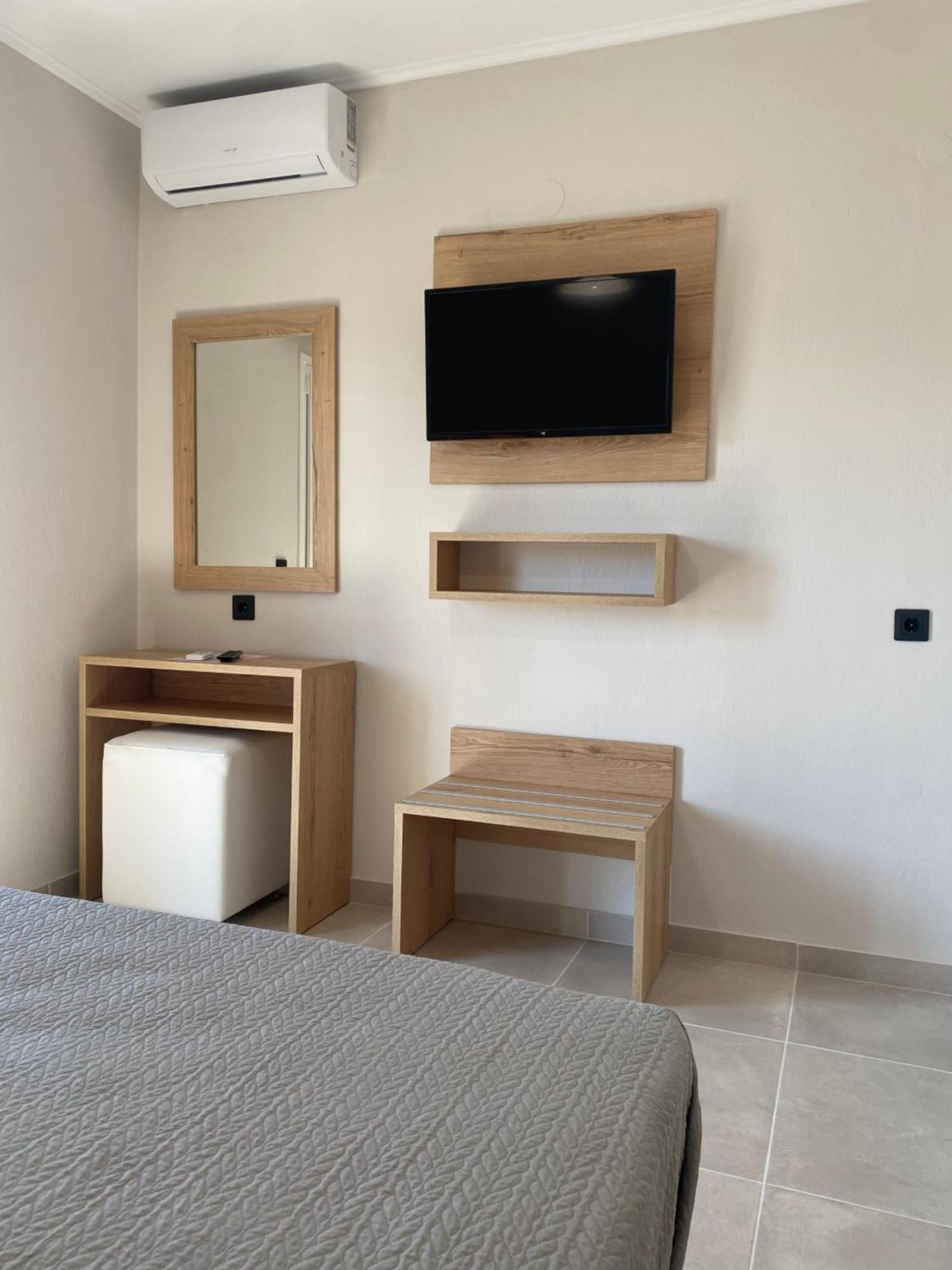 Hotel Grekas Néi Póri Kültér fotó