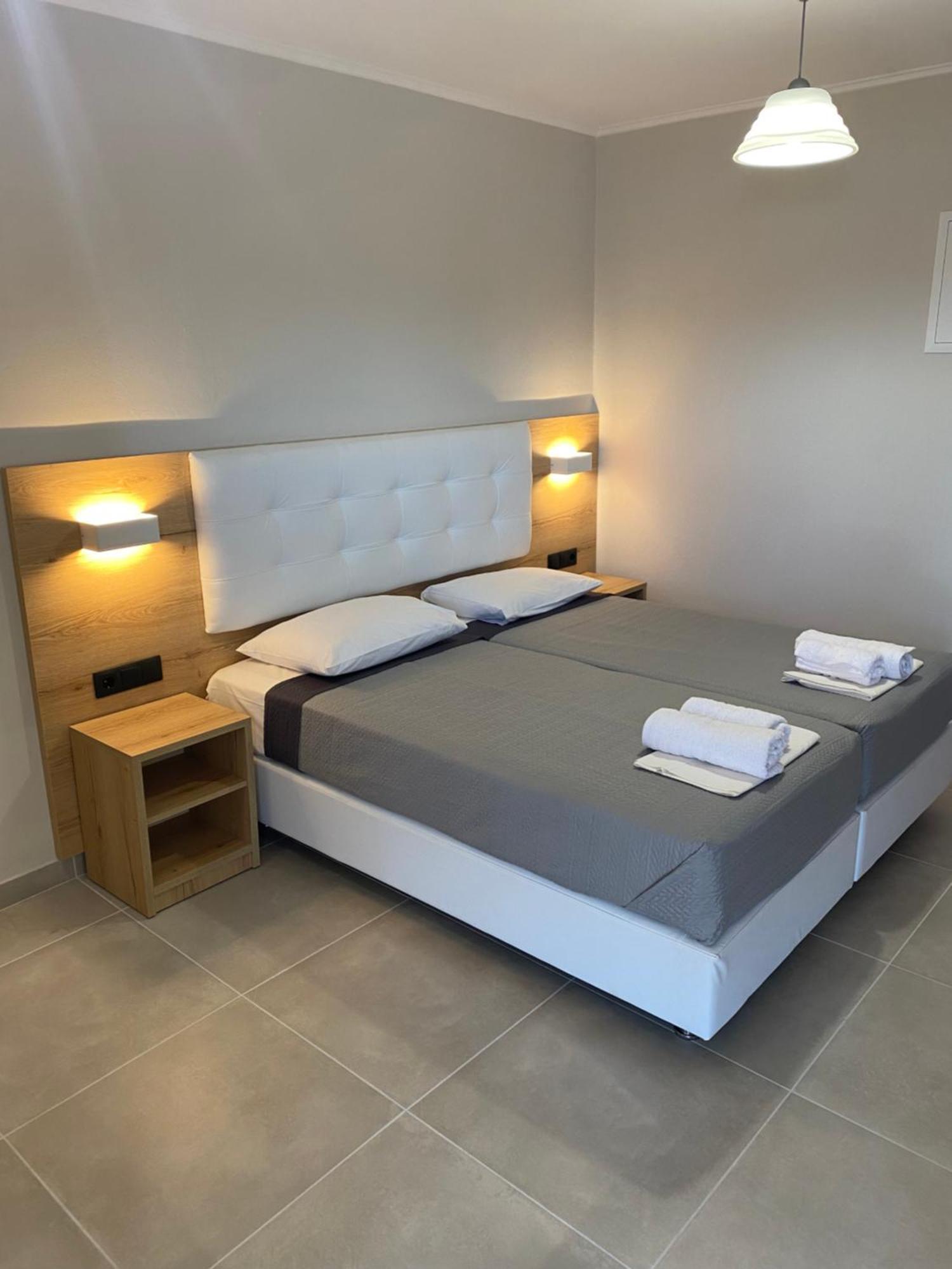 Hotel Grekas Néi Póri Kültér fotó